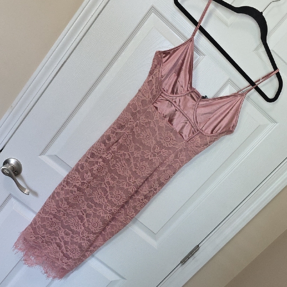 NaNa Pink Lace Midi Dress